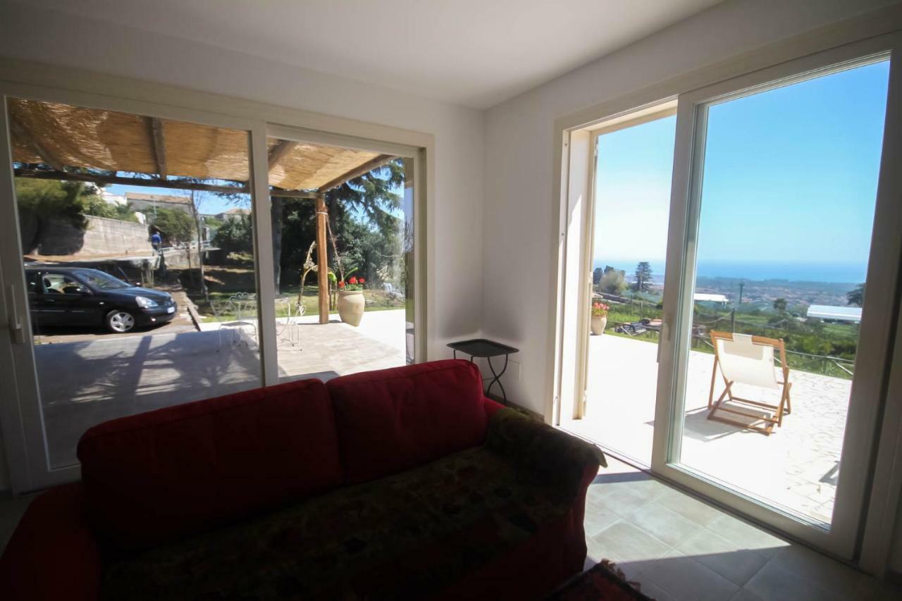 Villa Palm Hill Piedimonte Etneo Exteriör bild